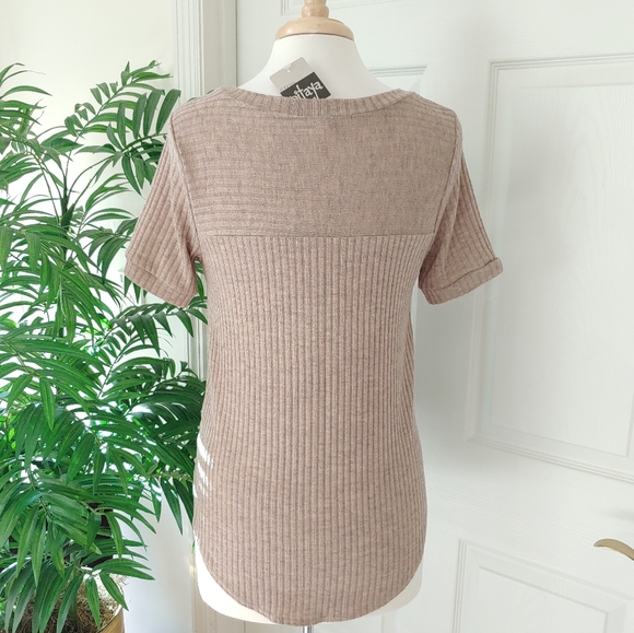 Pitaya Lazy Sundays Short Sleeve Sweater Top Brown Tan Small - Picture 4 of 11
